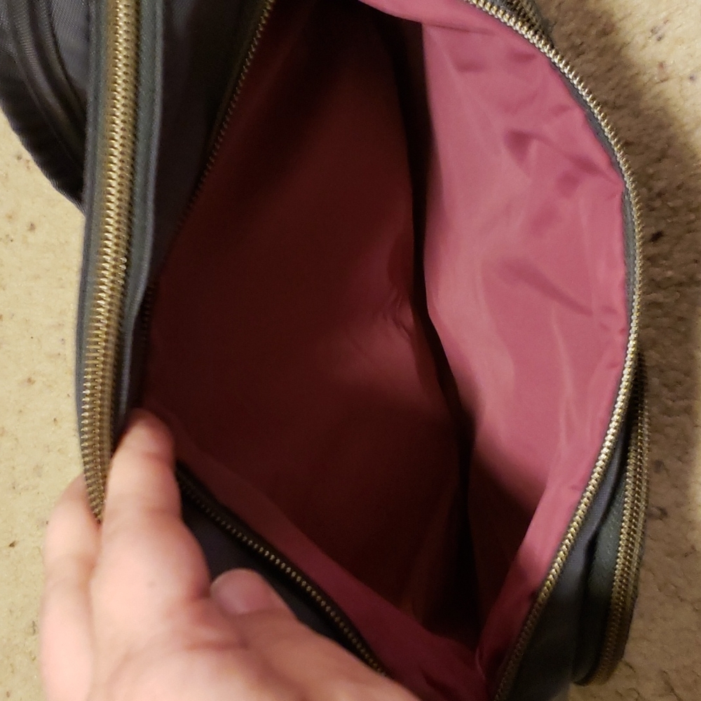 Travelon Gray Bag - Picture 2 of 13